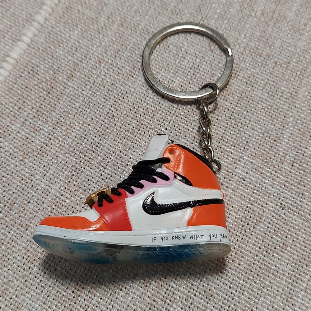 Keychain‎ MJordan Swoosh